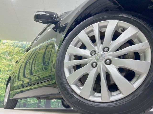 �y����16�C���`�A���~�z�C�[���z�O�ςɃ}�b�`���������A���~�z�C�[���𑕒����Ă���܂��B�e��ЊO�A���~�z�C�[����A�X�^�b�h���X�^�C�����戵�����Ă���܂��B���񂲑��k����������