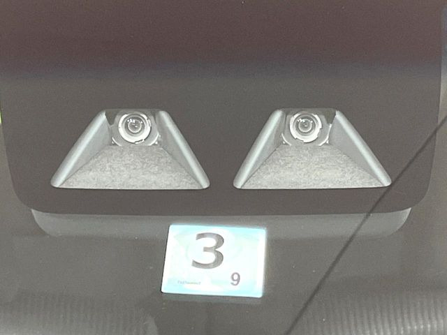 �y�X�}�[�g�A�V�X�g�z���s���ɑO���̎ԗ�����F�����A�Փ˂������Ȏ��͌x��ƃu���[�L�ŏՓˉ���Ɣ�Q�y�����A�V�X�g�B�����S�Ƀh���C�u�����y���݂��������܂��B