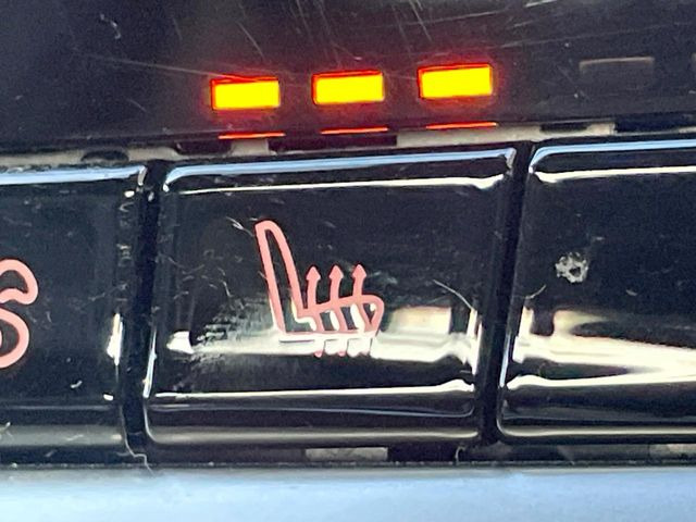 ���t�����g�V�[�g�q�[�e�B���O:�^�]�ȁE����ȋ��ɎO�i�K�Œ��߂��\�ȃV�[�g�q�[�^�[�𑕔����Ă���܂��B�G�߂��킸���K�ɂ��g�p���������܂��B