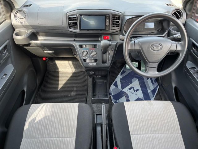 �O���[�v���݌ɐ���30,000��!!�S���̌n��X���烁�[�J�[�E�Ԏ��킸���Љ�o����̂ŁA���Ȃ��Ƀs�b�^���̂��Ԃ�������͂��ł���܂��͂��₢���킹��������