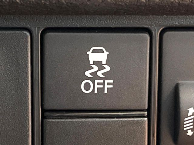 �y������h�~���u�z�ԗ��̉���������m����ƁA�����I�Ɏԗ��̐i�s������ۂ悤�Ɏԗ��𐧌䂵�܂��B�J�̓��ȂǊ���₷���H�ʏ󋵂ł����S�ȉ^�]���\�ł��B