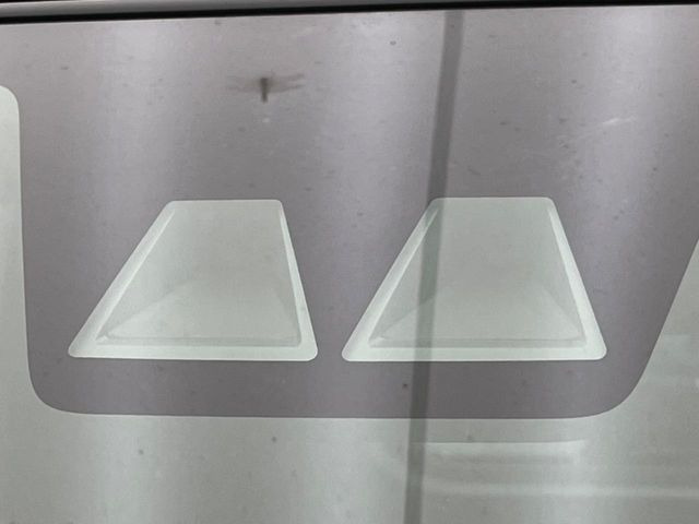 �y�X�}�[�g�A�V�X�g�z���s���ɑO���̎ԗ�����F�����A�Փ˂������Ȏ��͌x��ƃu���[�L�ŏՓˉ���Ɣ�Q�y�����A�V�X�g�B�����S�Ƀh���C�u�����y���݂��������܂��B