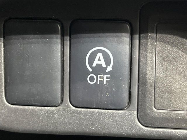 �y�A�C�h�����O�X�g�b�v�z�ԐM����a�؂Œ�Ԃ����ۂɃG���W�����~���A���ʂȔR���̏����}���܂��B�R��������ی�ɂȂ���@�\��G���W���̓u���[�L�𗣂��΍Ďn�����܂��B