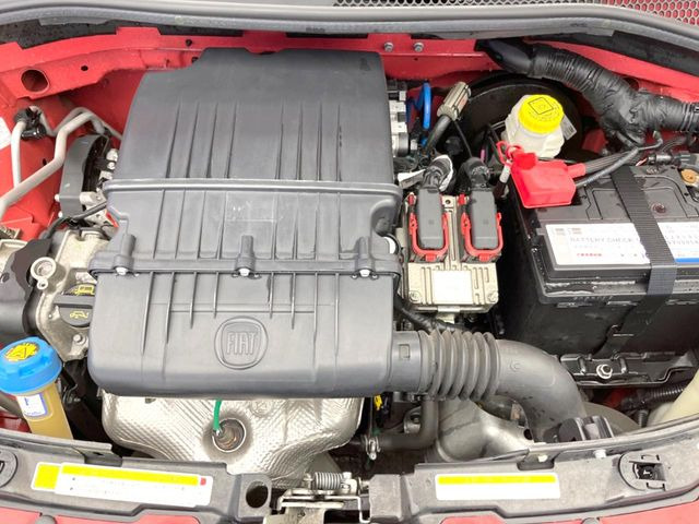 �����X�ł́A�e���[�J�[�̐�p�f�f�e�X�^�[�𓱓��B���Ǝ��i�����e�N�j�J���X�^�b�t���풓���Ă���܂��̂ŁA������̍ۂɂ����S���Ă����p���������܂��B