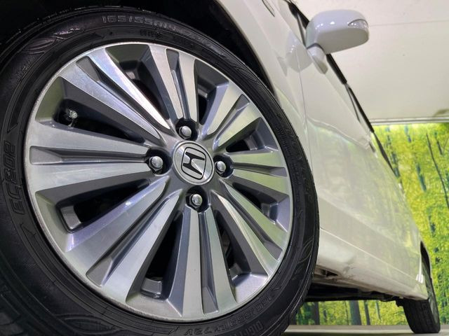 �y����14�C���`�A���~�z�C�[���z�O�ςɃ}�b�`���������A���~�z�C�[���𑕒����Ă���܂��B�e��ЊO�A���~�z�C�[����A�X�^�b�h���X�^�C�����戵�����Ă���܂��B���񂲑��k����������