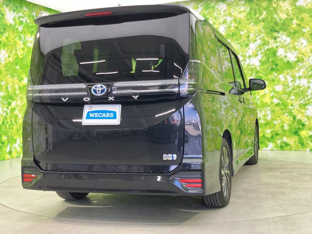 ヴォクシー1.8 ハイブリッド S-Z