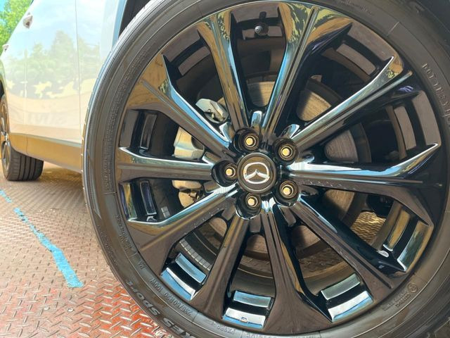 �y����20�C���`�A���~�z�C�[���z�O�ςɃ}�b�`���������A���~�z�C�[���𑕒����Ă���܂��B�e��ЊO�A���~�z�C�[����A�X�^�b�h���X�^�C�����戵�����Ă���܂��B���񂲑��k����������