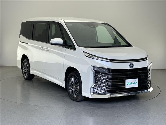 ヴォクシー1.8 ハイブリッド S-Z E-Four 4WD