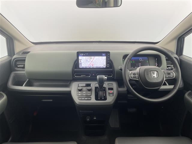 フリード1.5 e:HEV クロスター