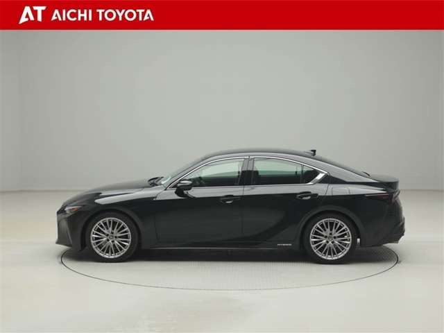 IS300h バージョンL