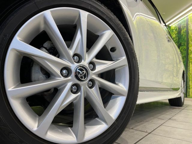 �y����17�C���`�A���~�z�C�[���z�O�ςɃ}�b�`���������A���~�z�C�[���𑕒����Ă���܂��B�e��ЊO�A���~�z�C�[����A�X�^�b�h���X�^�C�����戵�����Ă���܂��B���񂲑��k����������