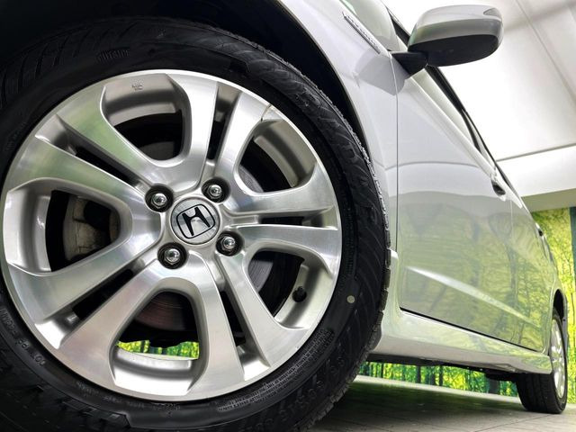 �y����15�C���`�A���~�z�C�[���z�O�ςɃ}�b�`���������A���~�z�C�[���𑕒����Ă���܂��B�e��ЊO�A���~�z�C�[����A�X�^�b�h���X�^�C�����戵�����Ă���܂��B���񂲑��k����������