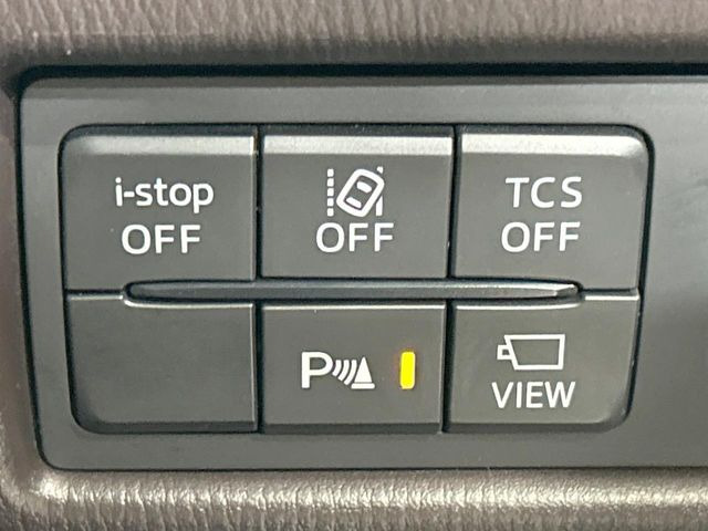 �y�X�}�[�g�V�e�B�u���[�L�T�|�[�g�z�ᑬ���s���ɑO���̎ԗ�����F�����A�Փ˂������Ȏ��͌x��ƃu���[�L�ŏՓˉ���Ɣ�Q�y�����A�V�X�g�B�����S�Ƀh���C�u�����y���݂��������܂��B