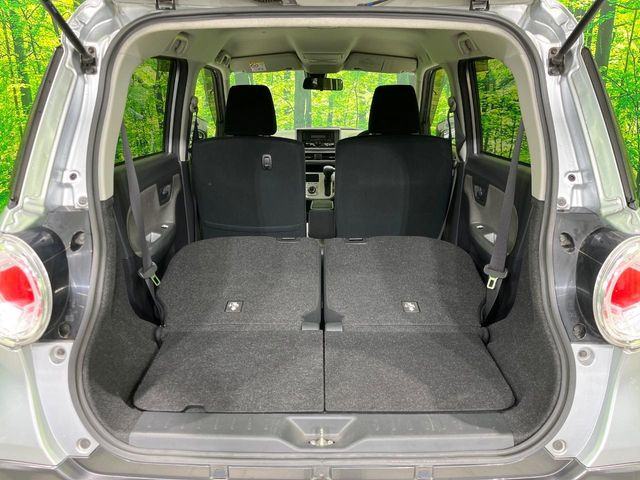 ���i�̂���������ʋ΁A���}���ɏ\���ȉ׎��X�y�[�X���m�ۂ��Ă���܂��B�Z�J���h�V�[�g��|���ƁA�傫�ȉו��̐ύڂ��\�ł���