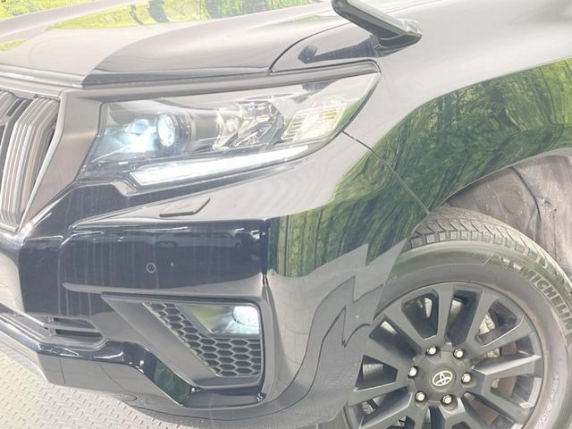 �yLED�w�b�h���C�g�z���V����ԑ��s�����ǍD�Ȏ��E���m�ۂ����S���ĉ^�]�ł��鍂�P�xLED�w�b�h���C�g�𑕔�!�_�����x�������A����d�͂��}�����Ă��܂��B