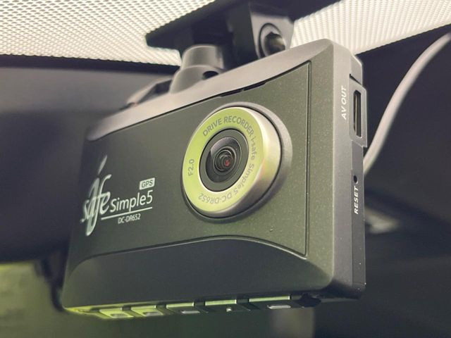 �y�h���C�u���R�[�_�[�z�h���C�u���R�[�_�[����!���s���͂������A������^�]�⎖�̂ɑ��������ہA�f���ŋL�^���A����̃��X�N�ɔ����܂��B���L�^�pSD�J�[�h�͂��q�l�����g�ł��������������K�v������܂��B