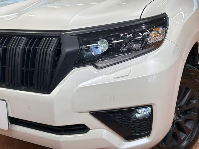 �yLED�w�b�h���C�g�z���V����ԑ��s�����ǍD�Ȏ��E���m�ۂ����S���ĉ^�]�ł��鍂�P�xLED�w�b�h���C�g�𑕔�!�_�����x�������A����d�͂��}�����Ă��܂��B