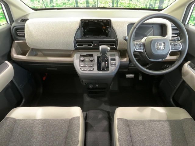 フリード1.5 e:HEV エアー EX