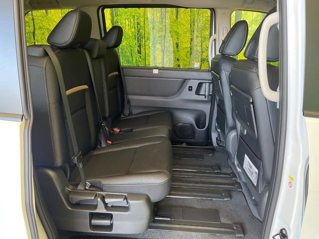 ���i���ȃI���W�i���t���A�}�b�g���I�v�V�����ɂĂ��p�ӂ��Ă���܂��B���D���ȃf�U�C����J���[�����Ԃɍ��킹�đI��ł����������Ƃ��ł��܂���