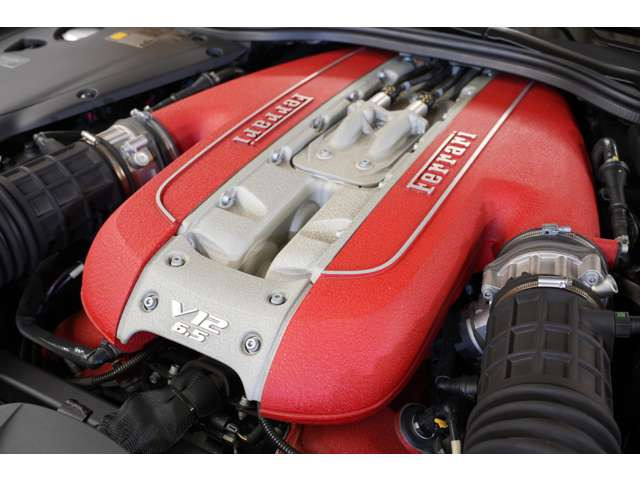 今後貴重になってくるV12エンジン。一度は乗りたいと思わせるエンジンをこの機会に体感ください。