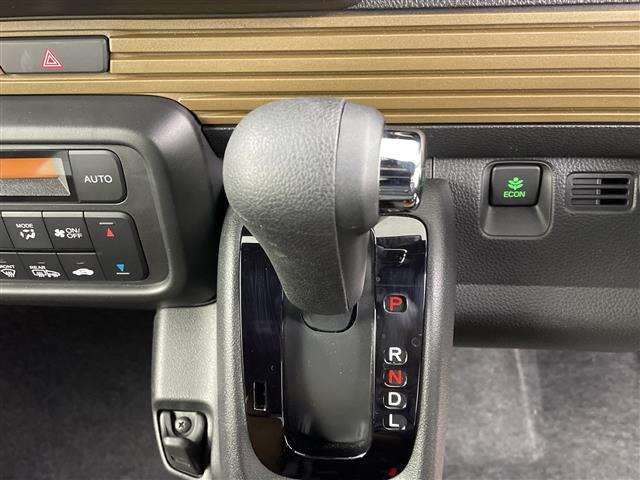 N-VANファン スタイル+ ネイチャー 4WD