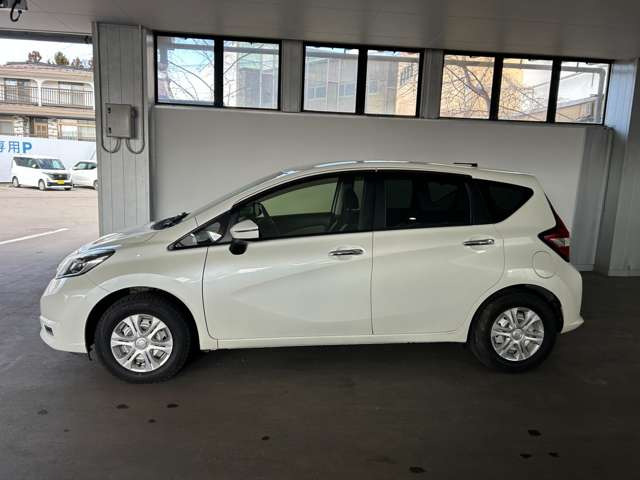 ノート1.2 X FOUR 4WD