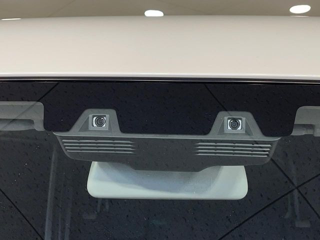 �y�X�Y�L �Z�[�t�e�B�T�|�[�g�z���s���ɑO���̎ԗ�����F�����A�Փ˂������Ȏ��͌x��ƃu���[�L�ŏՓˉ���Ɣ�Q�y�����A�V�X�g�B�����S�Ƀh���C�u�����y���݂��������܂��B