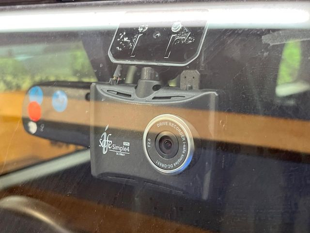 �y�h���C�u���R�[�_�[�z�h���C�u���R�[�_�[����!���s���͂������A������^�]�⎖�̂ɑ��������ہA�f���ŋL�^���A����̃��X�N�ɔ����܂��B���L�^�pSD�J�[�h�͂��q�l�����g�ł��������������K�v������܂��B