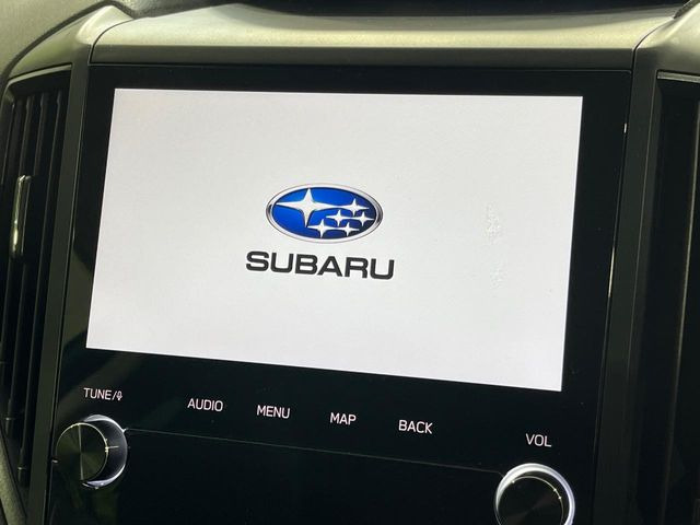 �y���[�J�[�����i�r�z�C���e���A�ɗn�����ރX�^�C���b�V���ȁu��p�݌v�v���[�J�[�i�r�𑕔��􎋔F���⑀�쐫�ȂǊ�{���\�ɂ��D��A���㎿�ȃJ�[���C�t�����y���݂��������܂��B