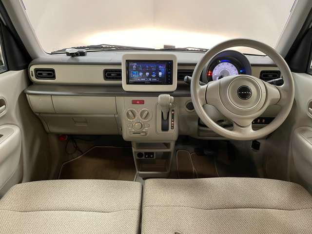 ���D�݂̃I�v�V�����𑕒����Č�[�Ԃ��邱�Ƃ��\�ł��B�i�r�E�o�b�N�J�����EETC�E��ȃt���b�v�_�E�����j�^�[�E�R�[�e�B���O�E�V�[�g�J�o�[�E�h���C�u���R�[�_�[�E�G���W���X�^�[�^�[ �ȂǂȂǎ戵����!