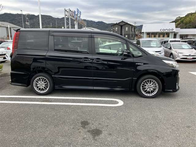 ノア1.8 ハイブリッド Si