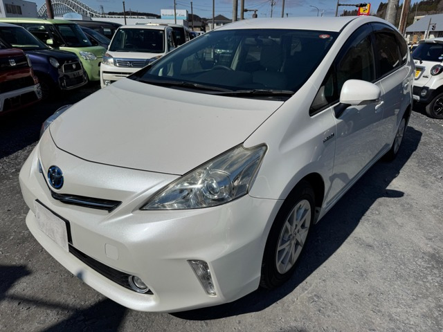 プリウスα1.8 S
