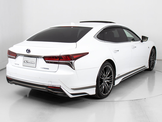 ★モデリスタフルエアロ装備!!大人気の純正エアロ!純正の良さを残しつつ上品な印象に仕上がっております!