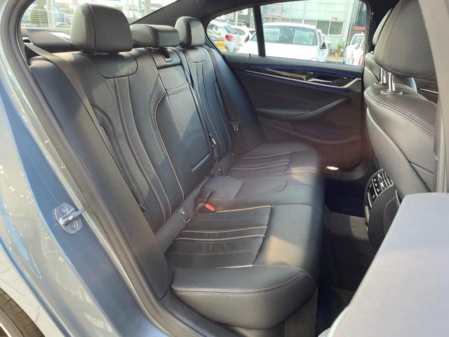 ���㕔���Ȃ��C�ɂȂ�悤�ȃL�Y�E�����ւ��蓙�A�傫�ȃ_���[�W�͂Ȃ��A�ǍD�ȏ�Ԃł��B