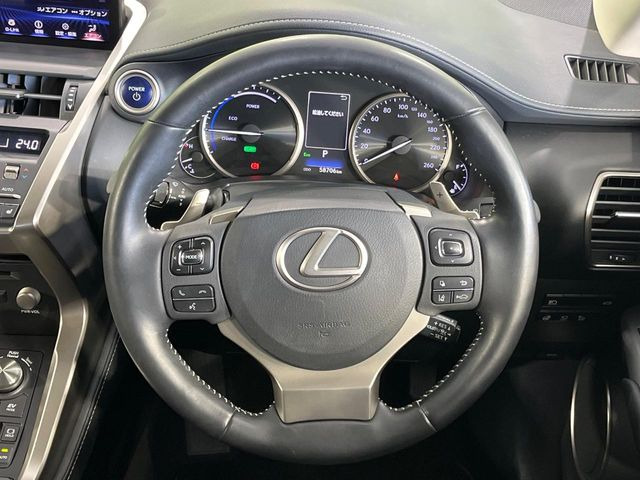 �y�����v�����X�e�A�����O�z�㎿�Ȋv���g�p���邱�ƂŁA��ɂ����������݂ƂĂ��^�]���₷���n���h���ł���