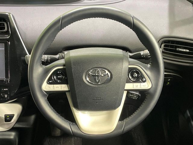 �y�����v�����X�e�A�����O�z�㎿�Ȋv���g�p���邱�ƂŁA��ɂ����������݂ƂĂ��^�]���₷���n���h���ł���