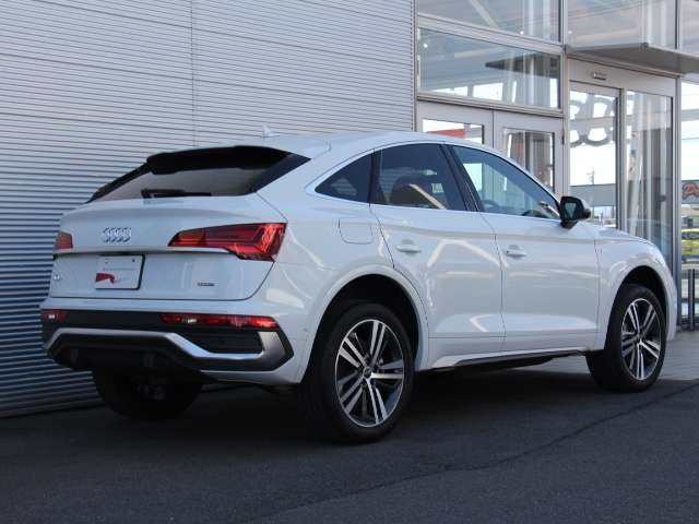 Q5スポーツバックSライン ダイナミック エディション ディーゼル 4WD