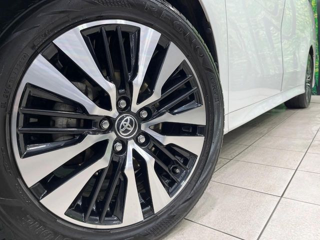 �y����18�C���`�A���~�z�C�[���z�O�ςɃ}�b�`���������A���~�z�C�[���𑕒����Ă���܂��B�e��ЊO�A���~�z�C�[����A�X�^�b�h���X�^�C�����戵�����Ă���܂��B���񂲑��k����������