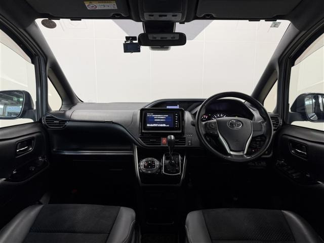 ヴォクシー2.0 ZS 煌III