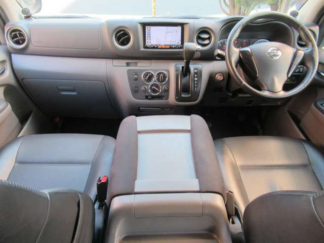 NV350キャラバン2.5 プレミアムGX ロング クロムギアパッケージ バージョンブラック ディーゼル