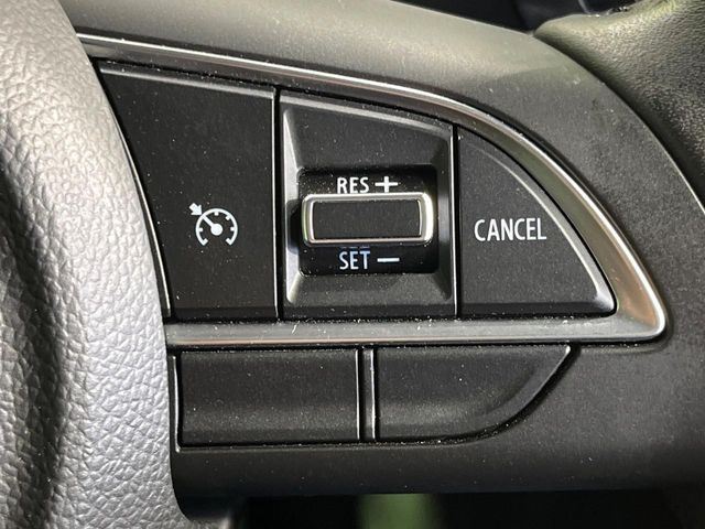 �y�N���[�Y�R���g���[���z�������H�����N���N���s�B�A�N�Z���𗣂��Ă���葬�x�ő��s���ł��A�������^�]���̕��S���y��!�����E�������ȒP�ȃX�C�b�`����Œ����ł��܂��B