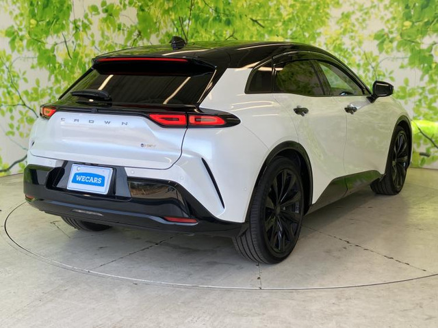 クラウンスポーツ2.5 Z E-Four 4WD