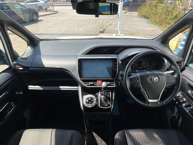 ヴォクシー2.0 ZS 煌