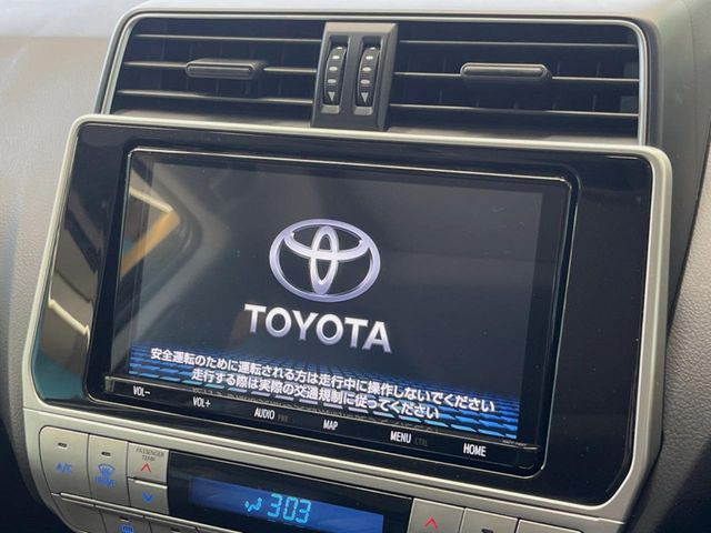 �y����9�^�i�r�z�l�C�̏����i�r�𑕔��B�I�[�f�B�I�@�\���[�����Ă���ABluetooth�ڑ�����΂������̃X�}�z��MP3�v���C���[�̉��y���Đ��\!�����̉^�]������Ɋy�����Ȃ�܂�!!