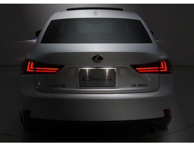 ★テールスモークやLED加工、マフラー、ルーフスポイラー、エアロパーツなど取り付け承ります!