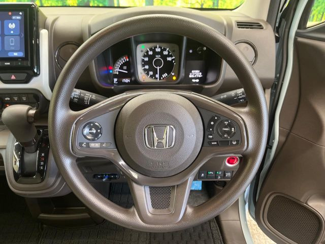 �y�z���_�Z���V���O�z���s���ɑO���̎ԗ�����F�����A�Փ˂������Ȏ��͌x��ƃu���[�L�ŏՓˉ���Ɣ�Q�y�����A�V�X�g�B�����S�Ƀh���C�u�����y���݂��������܂��B