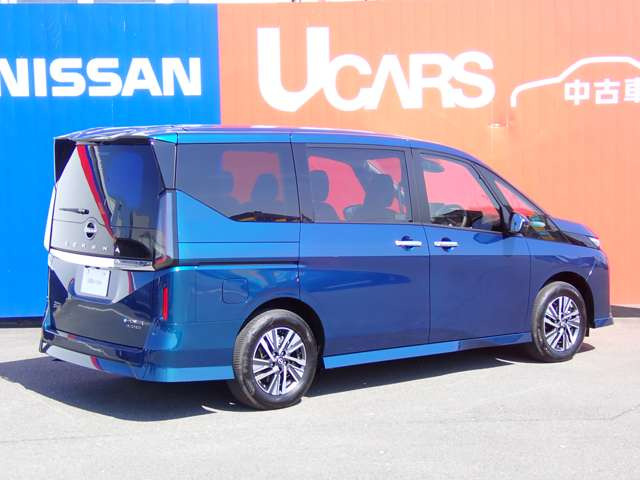 セレナ1.4 e-4ORCE ハイウェイスターV 4WD