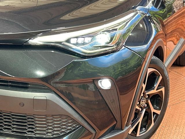 �yLED�w�b�h���C�g�z���V����ԑ��s�����ǍD�Ȏ��E���m�ۂ����S���ĉ^�]�ł��鍂�P�xLED�w�b�h���C�g�𑕔�!�_�����x�������A����d�͂��}�����Ă��܂��B