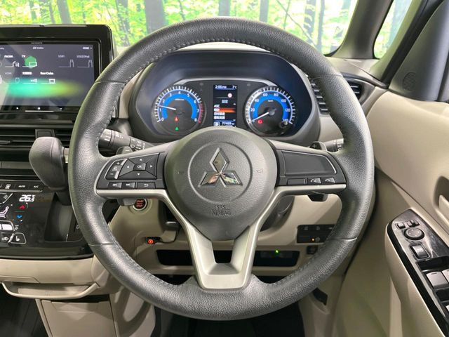 �y�����v�����X�e�A�����O�z�㎿�Ȋv���g�p���邱�ƂŁA��ɂ����������݂ƂĂ��^�]���₷���n���h���ł���