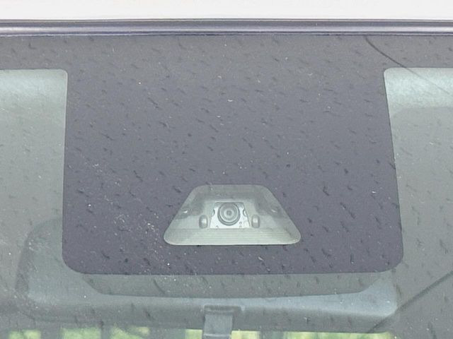 �y�X�}�[�g�A�V�X�g�z���s���ɑO���̎ԗ�����F�����A�Փ˂������Ȏ��͌x��ƃu���[�L�ŏՓˉ���Ɣ�Q�y�����A�V�X�g�B�����S�Ƀh���C�u�����y���݂��������܂��B